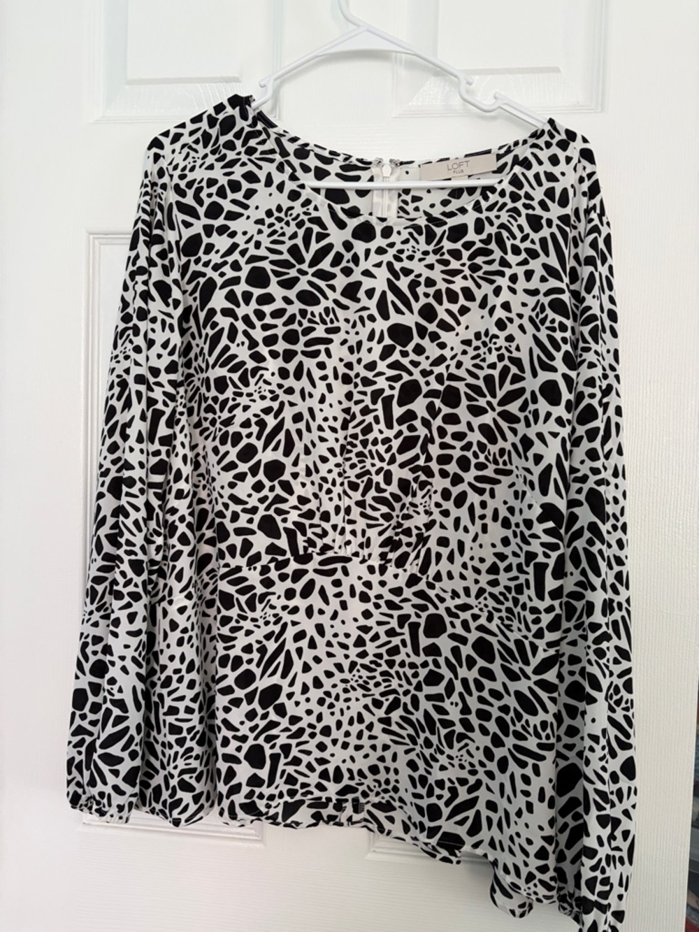 LOFT Black and White Abstract-Print Long Sleeve Blouse